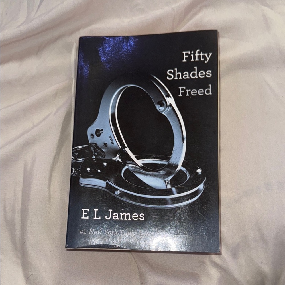 Fifty Shades Freed Book by E L James
